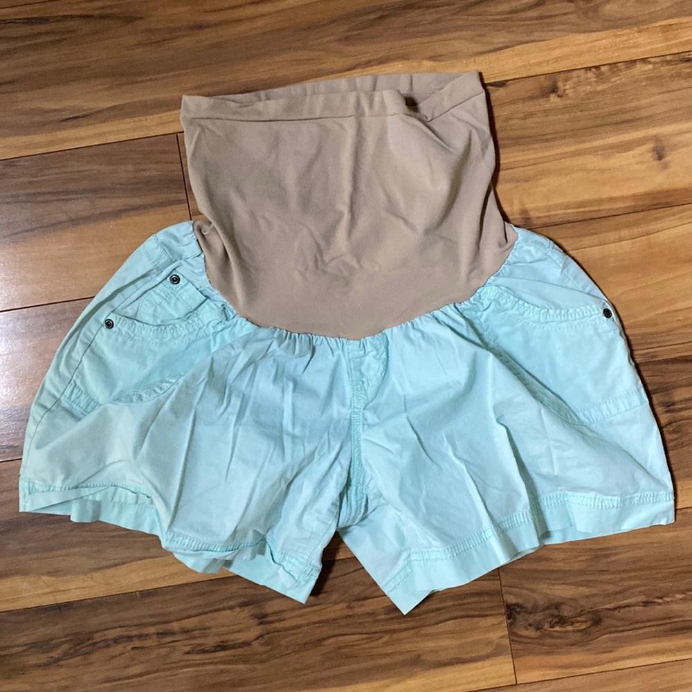 Maternity shorts